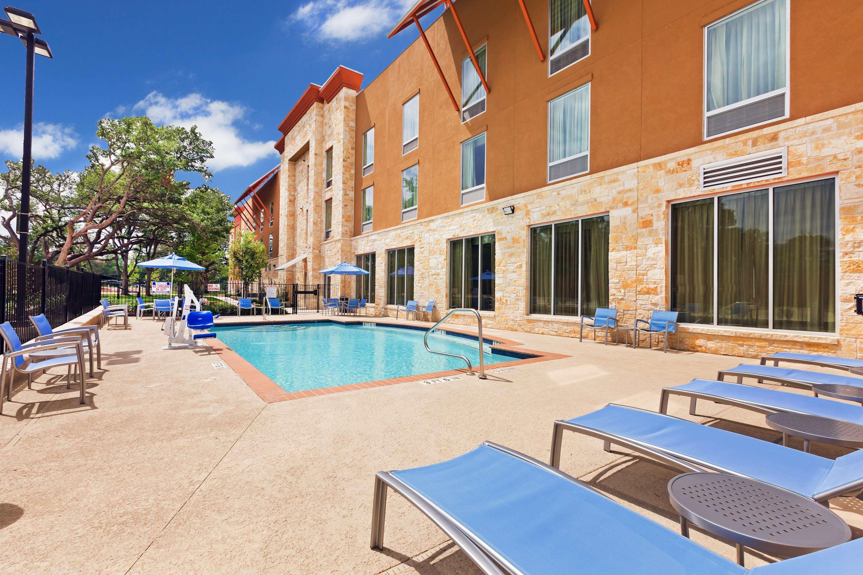 Hampton Inn Austin Oak Hill Exterior foto